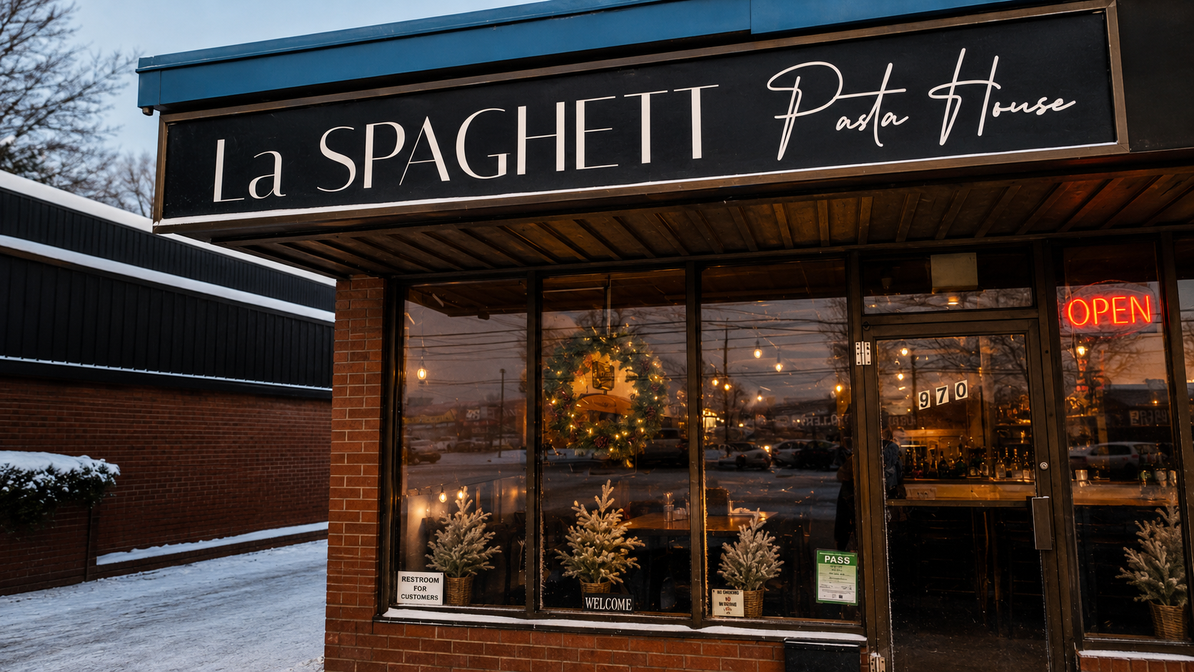 Exterior storefront of La Spaghett Pasta House